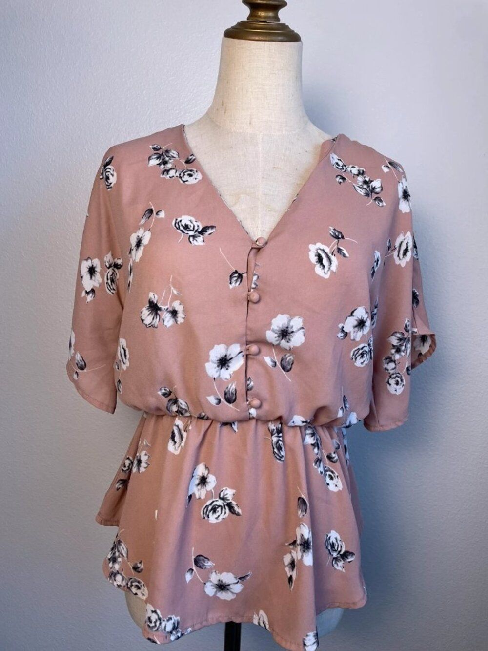 Sierra Sky Dusty Rose Pink Peplum Floral Blouse Small Cloth Button Up T Shirt